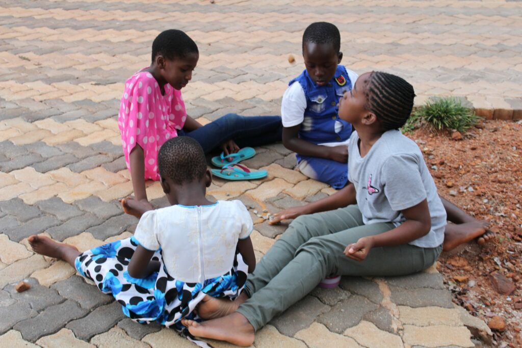 Read more about the article 5 reasons children struggle with Shona language learning